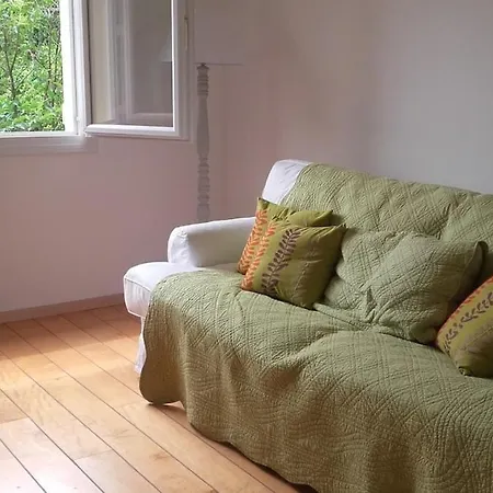 Avec 3 Au Milieu Des Vignes