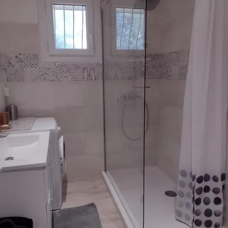 Appartement Avec 3 Au Milieu Des Vignes *